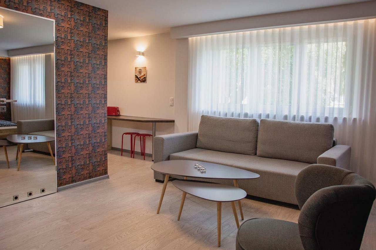 Apartament Piano 3 ราชิบูร์ช ภายนอก รูปภาพ